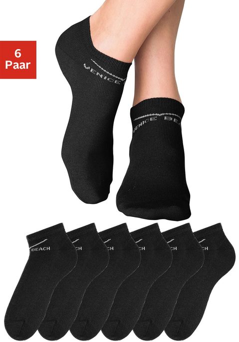 Bild: Sneakersocken von Venice Beach: Diese Füßlinge garantieren durch den LYCRA-Anteil eine perfekte Passform ? der Fuß rutscht nicht im Schuh und verstärkte Belastungszonen sorgen zusätzlich für optimalen Halt. Durch den hohen Anteil an feiner, weicher und hautsympathischer Baumwolle sind sie saugfähig und pflegeleicht. Zusätzlich macht diese Qualität den Füßling anschmiegsam und atmungsaktiv, sodass er ideal für Freizeit und Sport ist. Auch nach vielen Wäschen bleiben die permanente, hohe Farbbrillanz und das gleichmäßige Maschenbild erhalten. Ob in Schwarz, Weiß oder in Trendfarben ? mit dieser praktischen Großpackung haben Sie im Fitness-Studio oder beim Joggen topaktuelle Begleiter für ein lässiges, sportives Outfit. Details:. Füßlinge im praktischen 6er-Pack. in Trendfarben oder auch nur in Schwarz oder Weiß. Farbsortiment enthält 2x graumeliert + 2x pink + 1x rosé + 1x weiß. eingestricktes VENICE-BEACH-Logo auf dem Spann. hautfreundlich, schadstoffgeprüft.