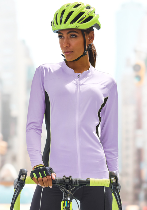 Bild: Funktionsshirt von Vivance active: Stylisches Langarmshirt von Vivance Active mit Reißverschluss und Einsätzen in Kontrastfarbe. Reflektierende Details und Teilungsnähte an der Seite. Kleine Tasche hinten auf Hüfthöhe. Trageangenehme Funktionsqualität.