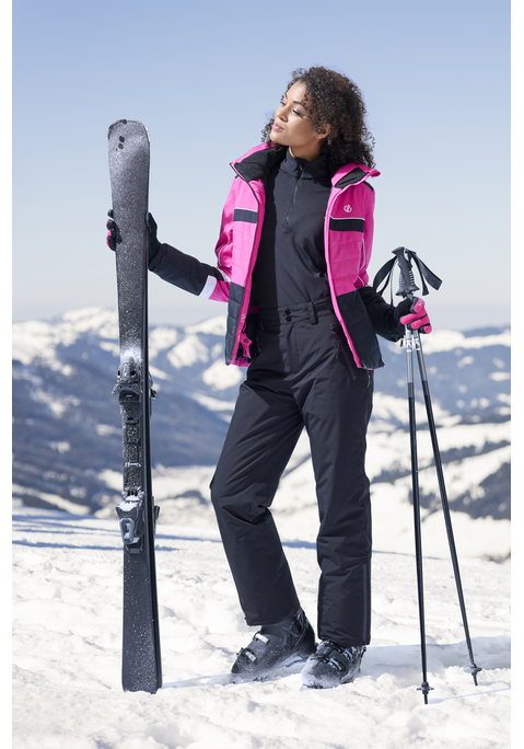 Bild: Skihose von Vivance active: Gefütterte Ski- und Rodelhose von Vivance Active. Mit Reißverschluss und Knopf zu schließen. Weitere funktionale Details: elastischer Taillenbund mit verstellbarem Klettverschluss, Reißverschlusstaschen vorn, Saum durch Reißverschluss erweiterbar und Schneefang. Elastisches, gefüttertes Material.