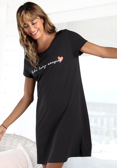 Bild: Nachthemd von Vivance Dreams by Lascana: Bigshirt von Vivance Dreams mit Frontdruck. Unifarben mit Kurzen Ärmeln und Rundhalsausschnitt. Kurze Länge. Obermaterial: 100% Baumwolle (Mit jedem Kauf eines Artikels aus Cotton made in Africa unterstützt Du die Initiative).