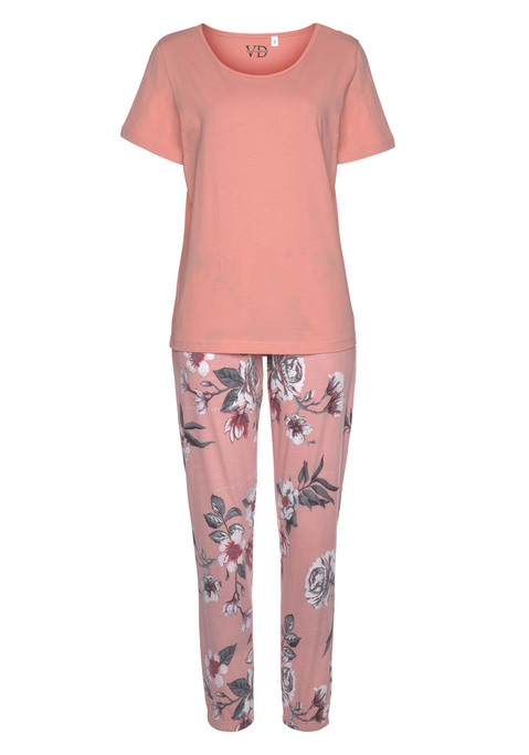 Bild: Pyjama von Vivance Dreams by Lascana: Pyjama mit schönem Blumen Allover-Druck aus weicher Single Jersey Qualität aus Baumwolle. Mit jedem Kauf eines Artikels aus Cotton made in Africa untestützt Du die Initiative.