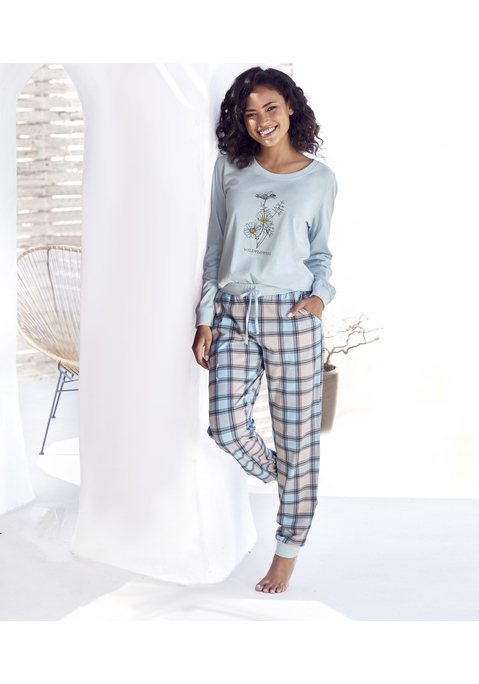 Bild: Pyjama von Vivance Dreams by Lascana: Schlafangzug von Vivance Dreams. Langarmshirt mit Druck vorn, Rundhalsausschnitt und Bündchen an den Ärmelabschlüssen. Hose mit Alloverprint. Elastischer Kordelzugbund und Rippbündchen an den Beinen. Weiche Single-Jersey-Qualität aus 100% Baumwolle.