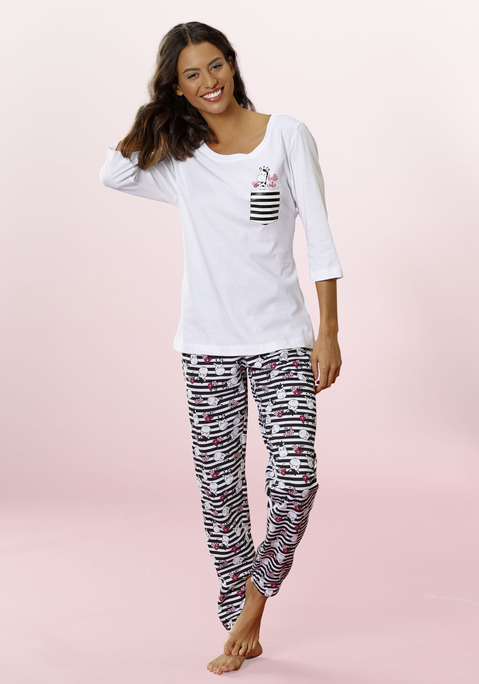 Bild: Pyjama von Vivance Dreams by Lascana: Verspielter Pyjama mit Giraffenprint aus weiche Single Jersey-Qualität aus Baumwolle. Mit jedem Kauf eines Artikels aus Cotton made in Africa untestützt Du die Initiative.