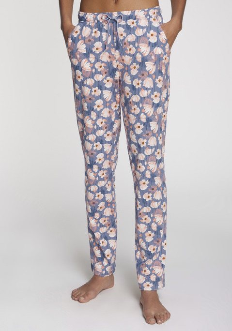 Bild: Pyjamahose von Vivance Dreams by Lascana: Feminine Pyjamahose von Vivance Dreams mit schönem Alloverprint. Gerade Beine und bequeme Eingrifftaschen. Komfortable Passform dank Gummizugbund mit Bindeband. Ideal für erholsamen Schlaf. Angenehme Baumwoll-Viskose-Qualität.
