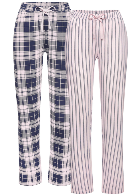 Bild: Pyjamahose von Vivance Dreams by Lascana: <b>Doppelpack für die Nachtwäsche: die Pyjamahose von Vivance Dreams by Lascana im 2er-Set</b><br><br>Mit der <b>Pyjamahose von Vivance Dreams by Lascana</b> im 2er-Set gibt es gleich zwei Schlafhosen auf einmal. Ein gemusterter Allover-Druck sorgt für Abwechslung. Gefertigt ist die Hose aus weicher Baumwolle, die sich angenehm auf der Haut anfühlt.<br><br><b>Gerades Bein mit schmalem Abschluss und zwei Eingrifftaschen</b><br><br>Das gerade Bein läuft unten schmal zu. So bleibt die Hose auch im Schlaf an ihrem Platz. Zwei Eingrifftaschen bieten Stauraum für Kleinigkeiten. Die lange Form hält die Beine in kühleren Nächten warm. Gewaschen wird die Nachtwäsche in der Maschine.<br><br><b>Mit Shirts, Tops und Pullovern zu immer neuen Schlaf-Outfits</b><br><br>Mit einem schlichten T-Shirt wird die Pyjamahose zum individuellen Schlafanzug. Ein Langarmshirt ergänzt die Schlafhose in den Wintermonaten. Mit einem Sweatshirt eignet sich die Hose für entspannte Abende auf der Couch. Ein Tanktop macht die Pyjamahose zum leichten Outfit für Übergangsnächte.<br><br>Zwei Hosen, zahlreiche Kombinationen: Mit der <b>Pyjamahose von Vivance Dreams by Lascana</b> lässt sich die Nachtwäsche aus vorhandenen Oberteilen immer wieder neu zusammenstellen.