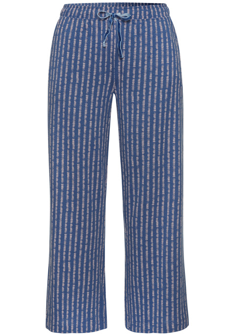 Bild: Culotte von Vivance Dreams: Charmante Culotte von Vivance Dreams mit schönem Allovermuster. Praktische Eingrifftaschen. Femininer Stil mit Gummizugbund und Bindeband. Ideal als Schlafanzughose. Angenehmes Tragegefühl durch Baumwoll-Viskose-Qualität. Trageangenehmer Baumwollmix.