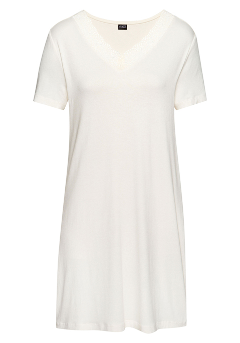 Bild: Nachthemd von Vivance Dreams: Kurzes Bigshirt von Vivance Dreams. Spitzenbesatz am V-Ausschnitt. Lockere Passform mit kurzen Ärmeln. Trageangenehme Viskosequalität.