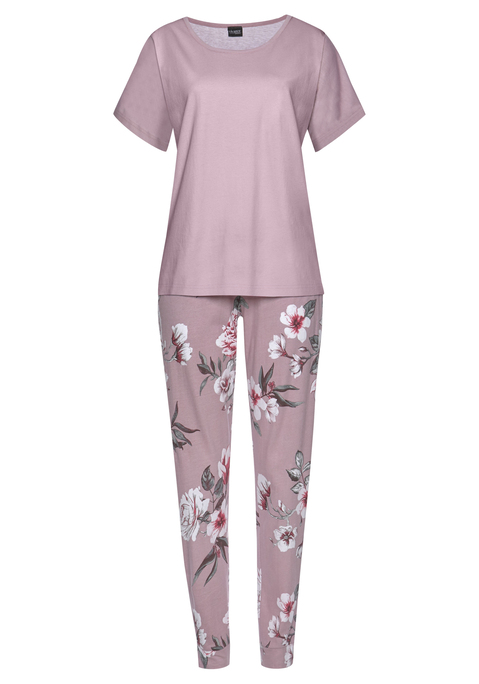 Bild: Pyjama von Vivance Dreams: Pyjama mit schönem Blumen Allover-Druck aus Weiche Single Jersey-Qualität aus Baumwolle. Mit jedem Kauf eines Artikels aus Cotton made in Africa untestützt Du die Initiative.