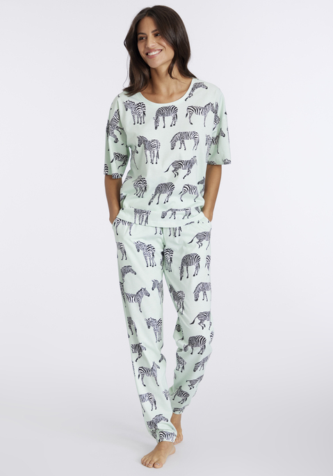 Bild: Pyjama von Vivance Dreams: Mit Animalprint: Pyjama von Vivance Dreams. T-Shirt mit Rundhalsausschnitt und überschnittenen Schulternähten. Lange Hose mit Dehnbund, seitlichen Eingrifftaschen und elastischen Beinsaumbündchen. Bequeme Passform. Angenehm weiche Jerseyqualität aus 60% Baumwolle, 40% Polyester.