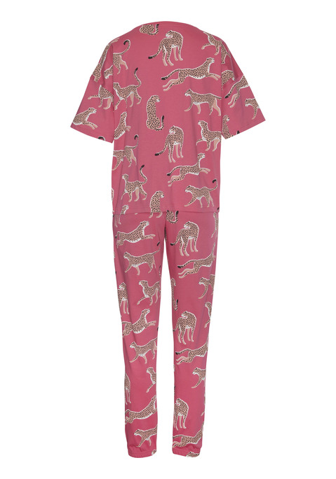 Bild: Pyjama von Vivance Dreams: Mit Animalprint: Pyjama von Vivance Dreams. T-Shirt mit Rundhalsausschnitt und überschnittenen Schulternähten. Lange Hose mit Dehnbund, seitlichen Eingrifftaschen und elastischen Beinsaumbündchen. Bequeme Passform. Angenehm weiche Jerseyqualität aus 60% Baumwolle, 40% Polyester.