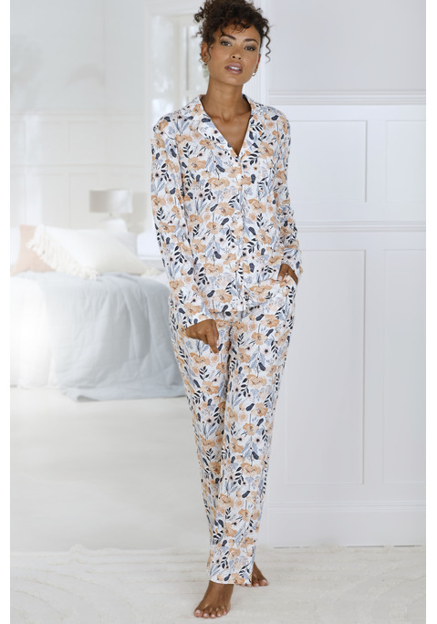 Bild: Pyjama von Vivance Dreams: Klassischer Pyjama mit Alloverprint von Vivance Dreams. Langarmshirt mit Reverskragen, durchgehender Knopfleiste und aufgesetzter Brusttasche. Lange Hose mit elastischem Kordelzugbund und Eingrifftaschen. Angenehm weiche Qualität aus einer Baumwoll-Viskosemischung.