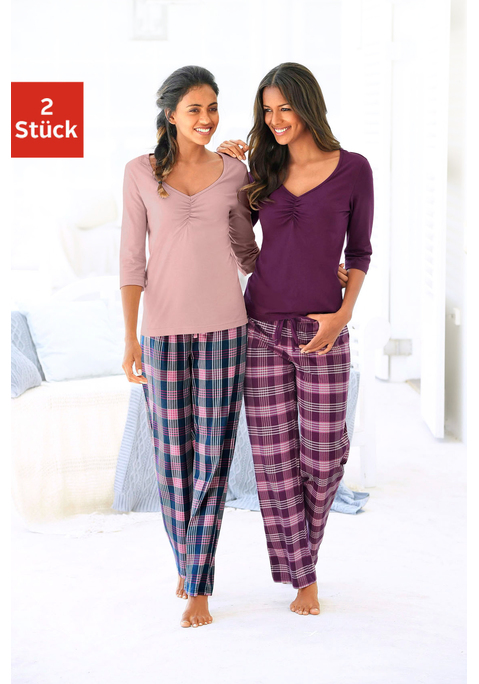 Bild: Pyjama von Vivance Dreams: Shirt mit ¾ Ärmel, V-Ausschnitt und Raffung in der vorderen Mitte. Lange, karierte Hose mit elastischem Tunnelzugbund. Single-Jersey aus 100% Baumwolle (mit dem Kauf unterstützen Sie den nachhaltigen Baumwollanbau von Cotton made in Africa).