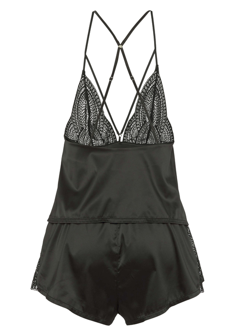 Bild: Pyjama von Vivance Dreams: Satin-Shorty mit Spitzendetails. Trägertop mit Spitzen-Cups und Zierband entlang des tiefen V-Ausschnitts. Shorts mit elastischem Bund und V-förmigem Spitzen-Einsatz am Vorderbein. Elastische Satin-Qualität für einen angenehmen Tragekomfort. Aus 90% Polyester, 10% Elasthan. Spitze: 90% Polyamid, 10% Elasthan