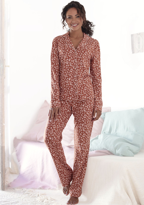 Bild: Pyjama von Vivance Dreams: Klassischer Pyjama mit Reverskragen und farblich abgesetztem Piping. Lange Hose mit Kontrast Kordel und Tunnelzug. Angenehme Baumwoll-Viskosequalität.