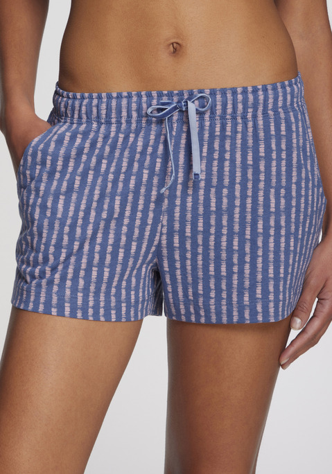 Bild: Pyjamashorts von Vivance Dreams: Feminine Pyjamashorts von Vivance Dreams mit schönem Alloverprint. Praktisch: die Eingrifftaschen und der elastische Gummizugbund mit Bindeband. Aus angenehmer Baumwoll-Viskose-Qualität.