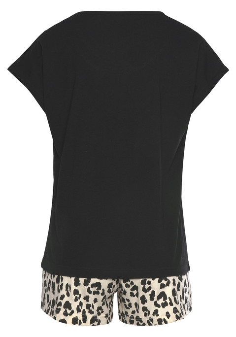 Bild: Shorty von Vivance Dreams: Shorty von Vivance Dreams mit Leomuster aus reiner Baumwolle. Mit jedem Kauf eines Artikels aus Cotton made in Africa untestützt Du die Initiative.