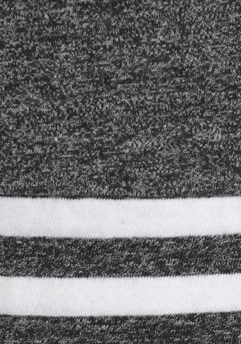 Bild: Sleepshirt von Vivance Dreams: Kurzes Nachthemd von Vivance Dreams in Melange-Optik. Gestreifte Saumbündchen, weiter Rundhalsausschnitt. Überschnittene Schultern und lange Ärmel. Bequeme Passform. Pflegeleichter, weicher Single-Jersey aus 50% Baumwolle, 50% Polyester.