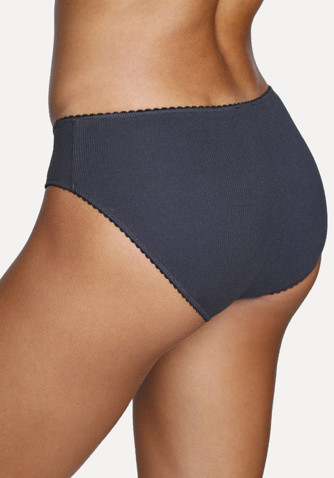 Bild: Jazz-Pants Slips von Vivance: Jazzpants von Vivance im 3er-Pack. Mäusezähnchenkante. Kleines Blütendetail vorn. Feine Rippqualität. Elastischer Baumwolljersey mit Einsatz von Baumwolle, die die Initiative Cotton made in Africa unterstützt.