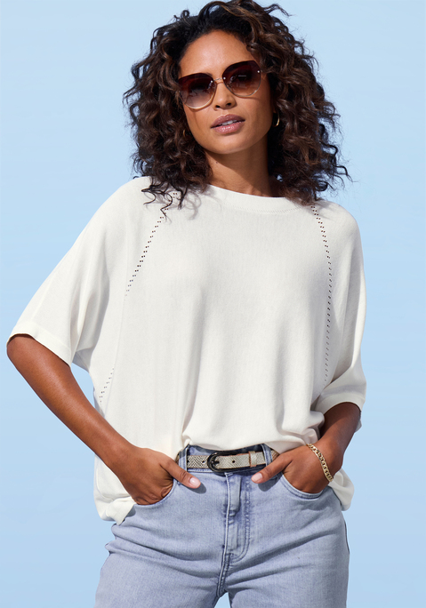 Bild: Kurzarmshirt von Vivance: Strickshirt von Vivance. Dezentes Lochstrickmuster an den Ärmeln. Rundhalsausschnitt. Halbarm. Aus weichem Viskose-Strick.