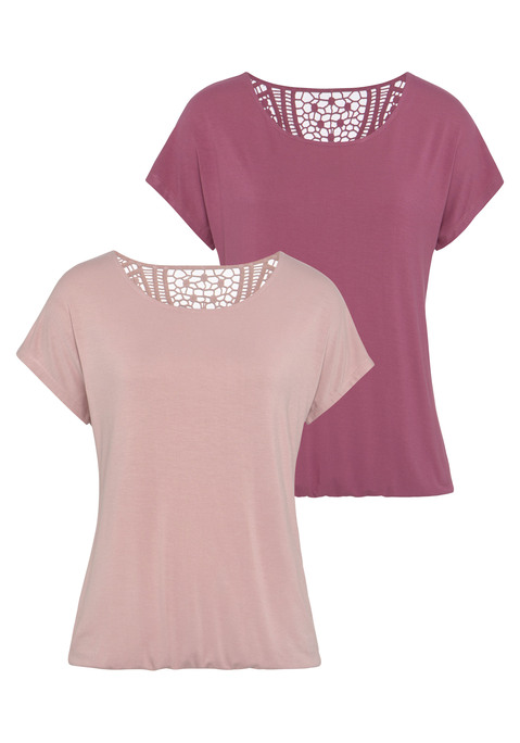 Bild: Kurzarmshirt von Vivance: Vivance T-Shirts mit weichem Häkeleinsatz am Rücken. Gummizug am Bund für eine lockere Passform. Aus elastischer Qualität mit angenehmer Viskosefaser.