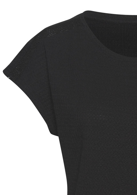 Bild: Kurzarmshirt von Vivance: Feminines Rundhals-T-Shirt von Vivance mit schmalem Häkeleinsatz an der Schulter. Vielseitig kombinierbar. Aus strukturierter Crêpeware mit recyceltem Polyester.