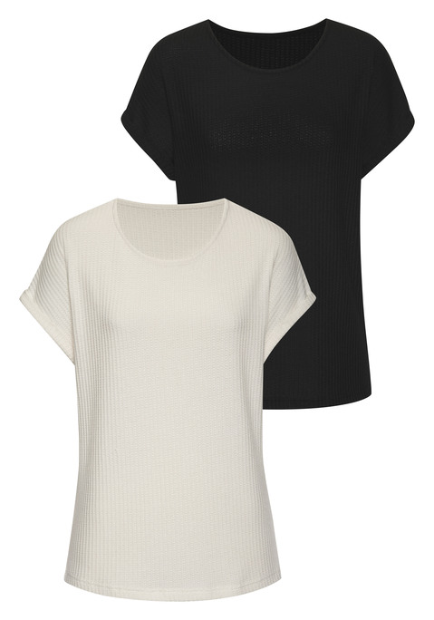 Bild: Kurzarmshirt von Vivance: Unifarbenes Basic-T-Shirt im 2er-Pack von Vivance. Mit fixiertem Ärmelumschlag. Und Rundhalsausschnitt. Vielseitig kombinierbar. Aus weicher Piqué-Qualität mit recyceltem Polyester.