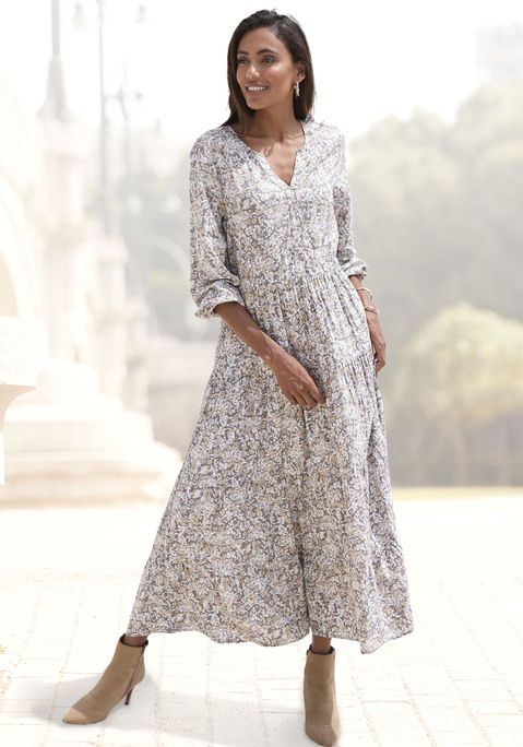 Bild: Maxikleid von Vivance: Maxikleid von Vivance mit V-Ausschnitt und Alloverprint – jedes Teil ein Unikat. Lange Ärmel mit elastischem Saum. Ausgestellter Rockteil mit Volants. Weich fließende Webware aus Viskose.