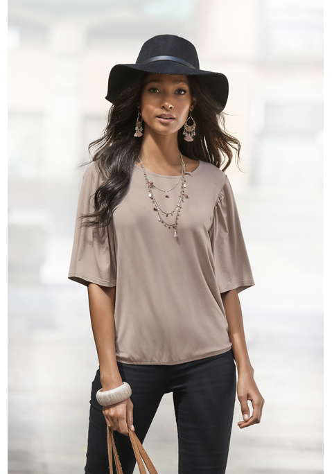 Bild: Rundhalsshirt von Vivance: Vivance Shirt mit modisch weiten Ärmeln mit kleiner Raffung vorn und hinten. Gummizug am Bund für eine lässige Passform. Aus elastischer Qualität mit angenehmer Viskosefaser.