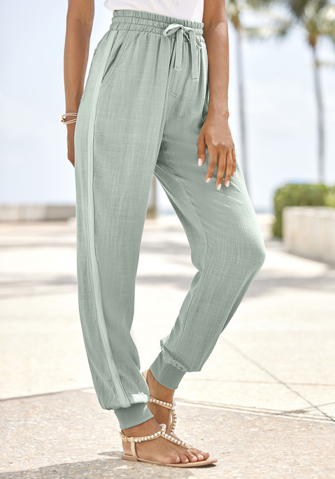 Bild: Schlupfhose von Vivance: Sportliche Schlupfhose von Vivance für Damen. Elastisches Bündchen mit Tunnelzug. Seitlicher Zierstreifen. Rippbündchen am Fuß. Mit Seitentaschen und Backpockets. Trageangenehme und leichte Qualität.