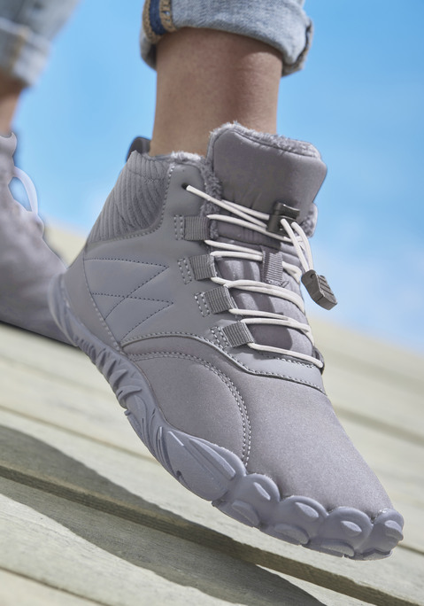 Bild: Sneaker von Vivance: WB#OT35-0NB2382023-Boots wie Barfuß