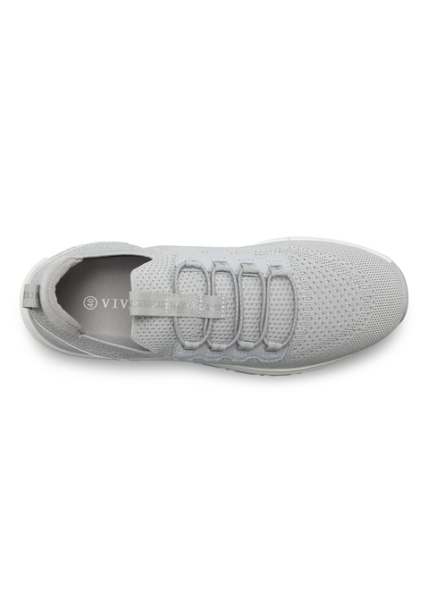 Bild: Sneaker von Vivance: Cooler Sneaker von Vivance. Elastische Schnürbänder für einen optimalen Tragekomfort. Hergestellt aus weichem, dehnbaren Textilmaterial, das sich optimal an den Fuß anpasst.