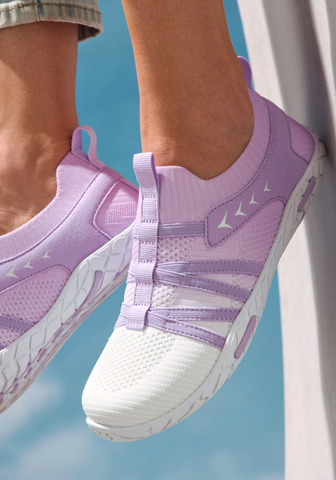 Bild: Sneaker von Vivance: Sneaker von Vivance mit Farbverlauf. Sockendesign mit Zuglaschen an Zunge und Ferse. Mit herausnehmbarer Innensohle, für lose Einlagen geeignet. Obermaterial, Futter und Decksohle aus Textil. Laufsohle aus Synthetik.