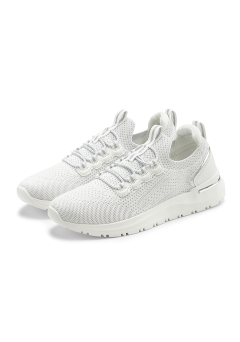 Bild: Sneaker von Vivance: Cooler Sneaker von Vivance. Elastische Schnürbänder für einen optimalen Tragekomfort. Hergestellt aus weichem, dehnbaren Textilmaterial, das sich optimal an den Fuß anpasst.