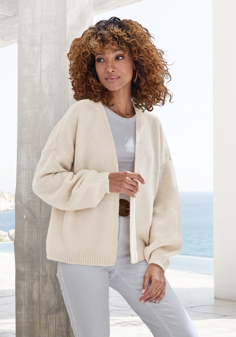 Bild: Strickjacke von Vivance: Locker gestrickter Oversize-Cardigan von Vivance. Rippbündchen an Ärmeln und Saum. Weite, komfortable Passform. Ohne Verschluss, wird offen getragen. Aus weichem Strickmaterial.