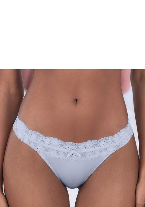 Bild: String von Vivance: Verspielter String mit feiner Zierschleife in der vorderen Mitte. Mit einem elastischen Bund aus floraler Spitze. Aus weichem Microtouch-Material. Mit eingearbeitetem Baumwollzwickel. Passende BHs aus der gleichen Serie erhältlich. Aus 86% Polyamid, 14% Elasthan.