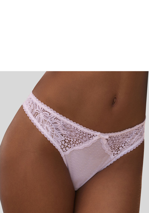 Bild: String von Vivance: Femininer String mit dezenten Spitzenborten und Zierschleife. Feine Einsätze aus floraler Spitze an beiden Seiten vorne. Vorne aus angenehm weichen Materialmix. Mit eingearbeitetem Baumwollzwickel. Mit passendem BH aus der gleichen Serie erhältlich. Obermaterial: 90% Polyamid, 10% Elasthan.