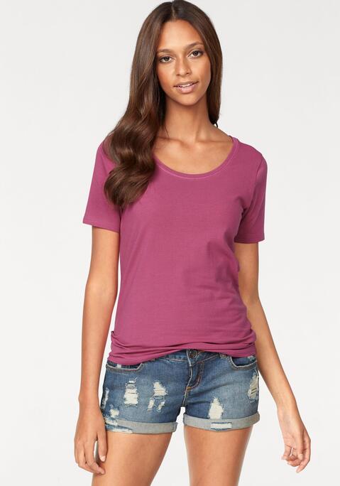 Bild: T-Shirt von Vivance: Basic T-Shirts von Vivance im 2er-Pack. Mit klassischem Rundhalsausschnitt und körpernaher Passform. Einsatz von Baumwolle, die die Initiative Cotton made in Africa unterstützt.