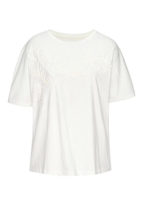 Bild: T-Shirt von Vivance: Shirt von Vivance mit gesticktem Blumenmotiv vorn. Überschnittene Schultern. Lässige Passform. Vielseitig zu Röcken, Shorts und langen Hosen kombinierbar. Trageangenehme Baumwollqualität.