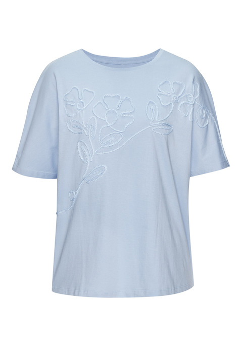 Bild: T-Shirt von Vivance: Shirt von Vivance mit gesticktem Blumenmotiv vorn. Überschnittene Schultern. Lässige Passform. Vielseitig zu Röcken, Shorts und langen Hosen kombinierbar. Trageangenehme Baumwollqualität.