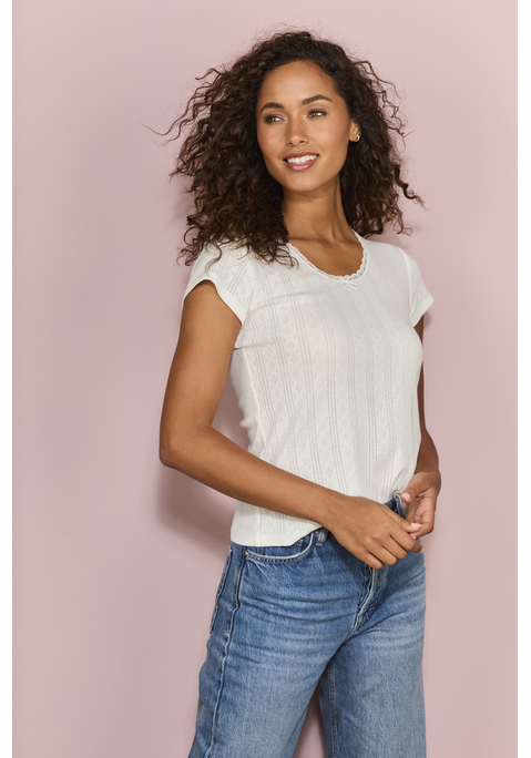 Bild: T-Shirt von Vivance: Stilvolles T-Shirt von Vivance im 2er-Pack. Aus feinem Pointelle-Strick. Mit zarter Spitze und Schleife am runden Ausschnitt. Hochwertige, weiche Baumwoll-Qualität.