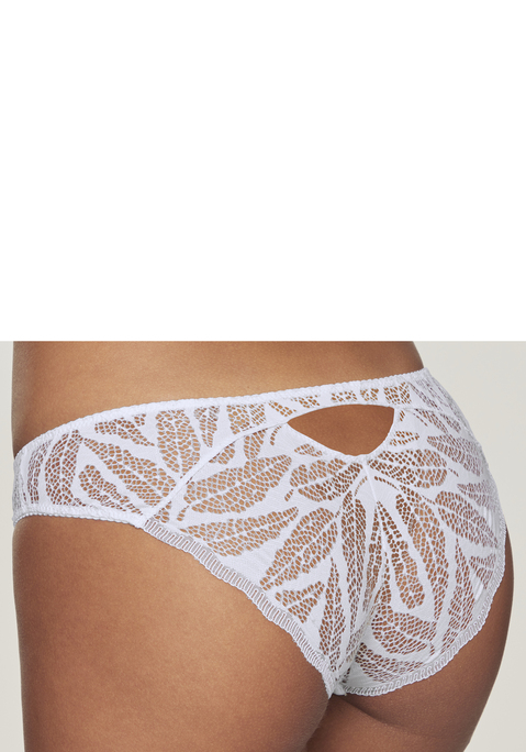 Bild: Tanga von Vivance: Verführerischer Tanga mit feiner Zierschleife und hübschem Accessoire. Aus einem edlen Mix aus weichem Microtouch-Material und offener Jacquardspitze. Mit sexy Cut-Out in der hinteren Mitte. Mit eingearbeitetem Baumwollzwickel. Passende BHs aus der gleichen Serie erhältlich. Aus 85% Polyamid, 15% Elasthan.